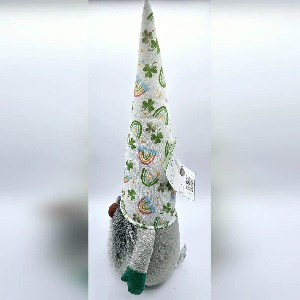 St. Patrick's Day NWT Gnome Rainbow 🌈  20